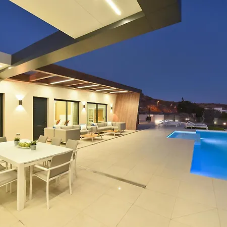 Villa Salobre Terraza Uno Luxury Retreat In Gran Canaria Private Outdoor Pool Bbq Facilities Shaded Outdoor Dining Area Salobre Golf *