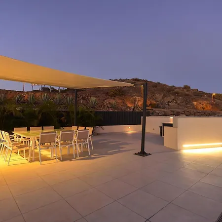 Villa Salobre Terraza Uno Luxury Retreat In Gran Canaria Private Outdoor Pool Bbq Facilities Shaded Outdoor Dining Area Salobre Golf